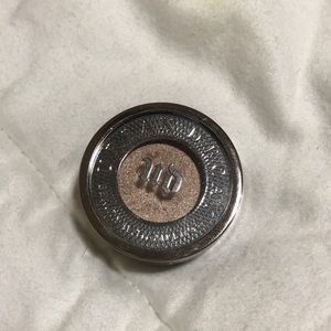 Urban Decay eyeshadow/Sin